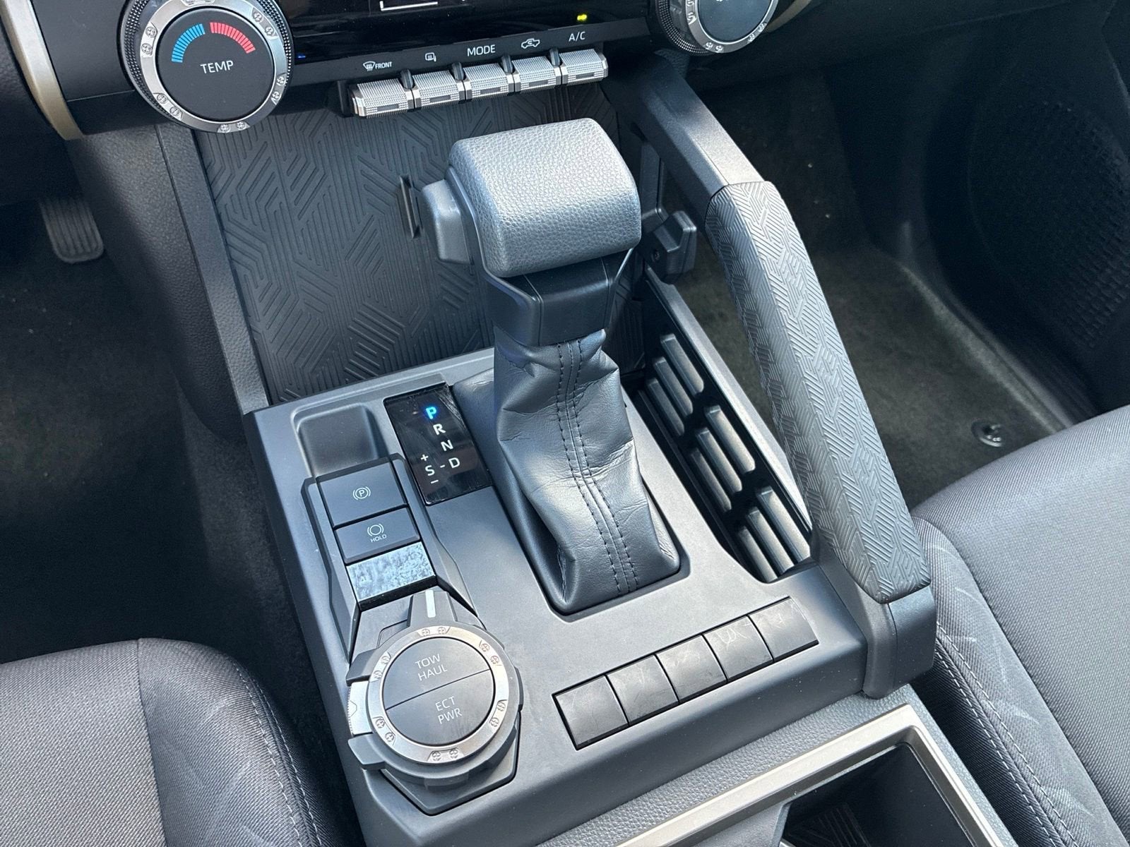 2026 Toyota Tacoma 4WD SR5