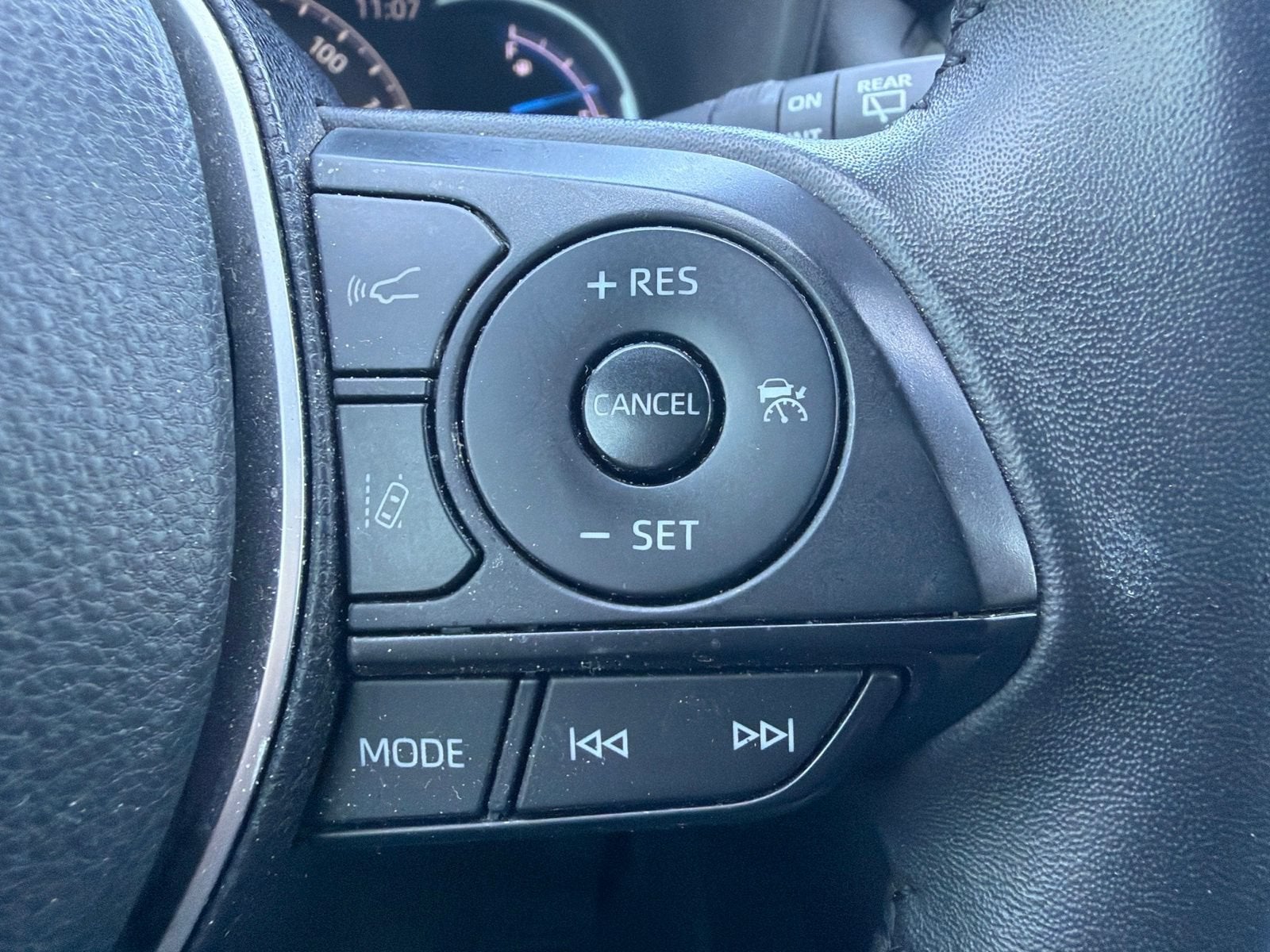 2023 Toyota RAV4 Hybrid SE