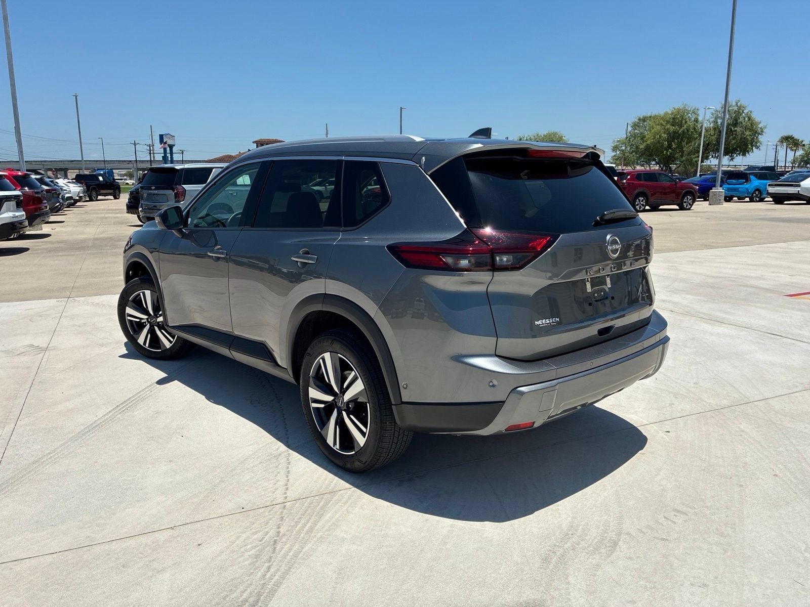 2026 Nissan Rogue SL