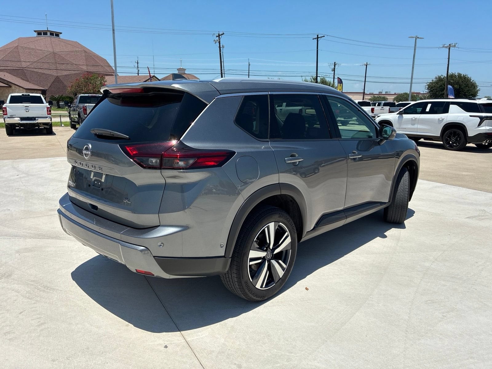 2026 Nissan Rogue SL