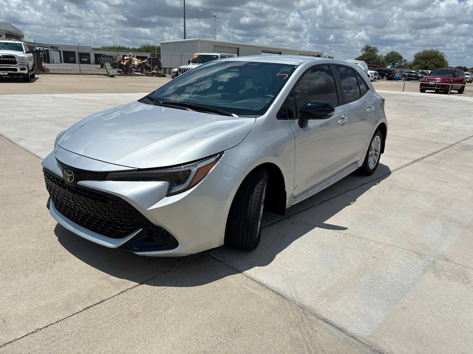 2026 Toyota Corolla Hatchback SE