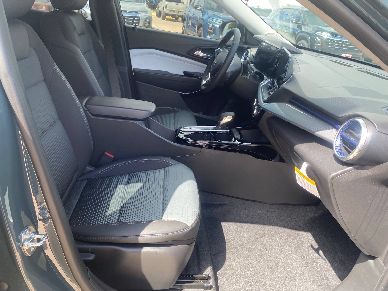 2026 Chevrolet Trax LT - Photo 11