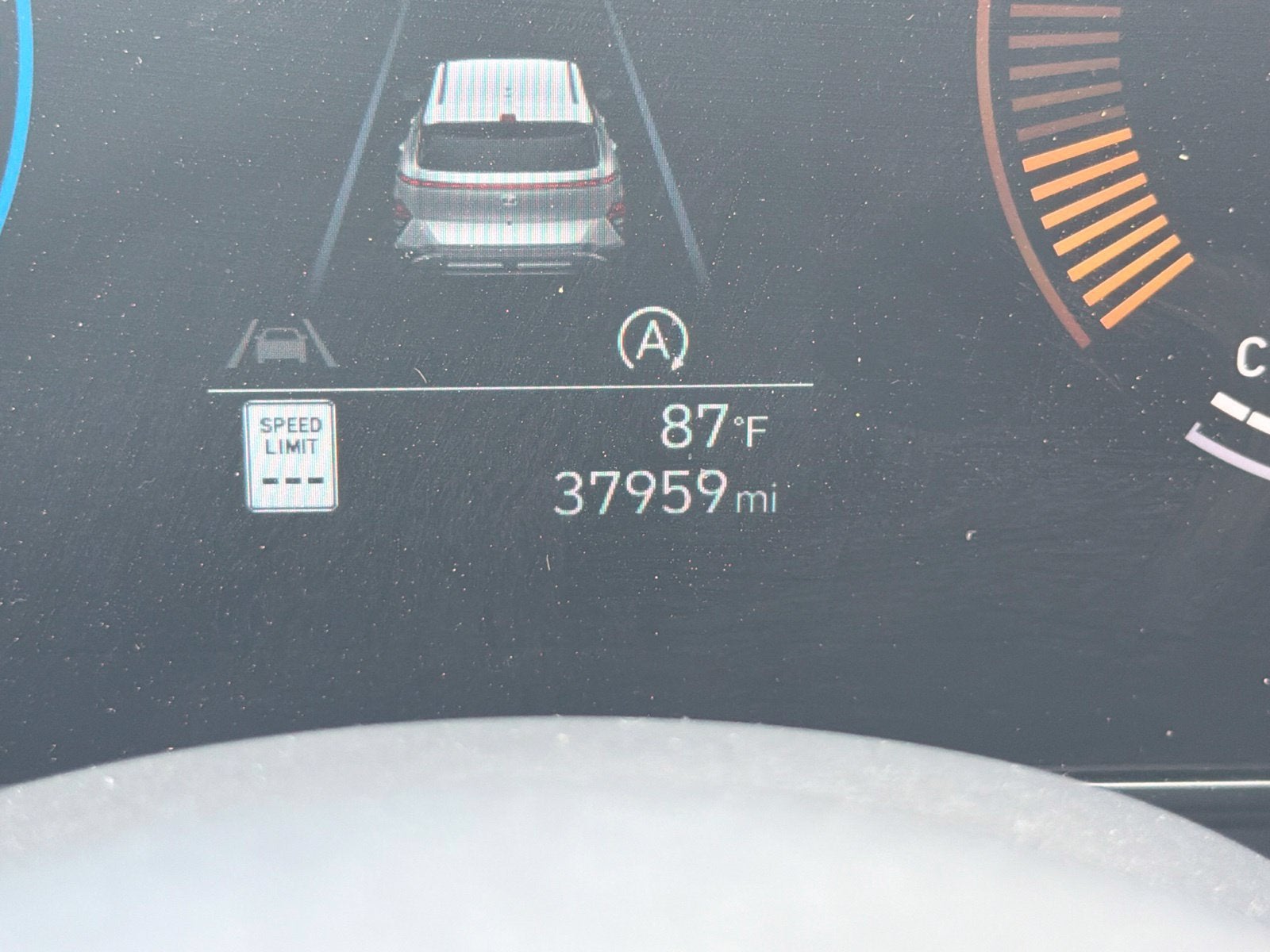 2025 Hyundai Kona SE