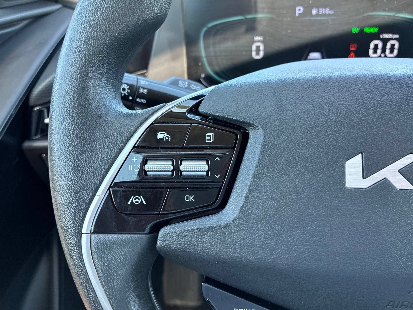 2024 Kia Niro LX