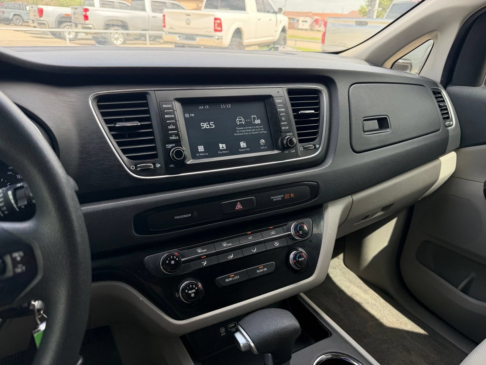 2021 Kia Sedona LX