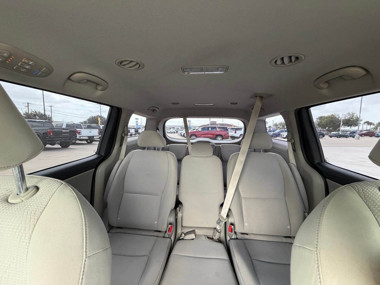 2021 Kia Sedona LX