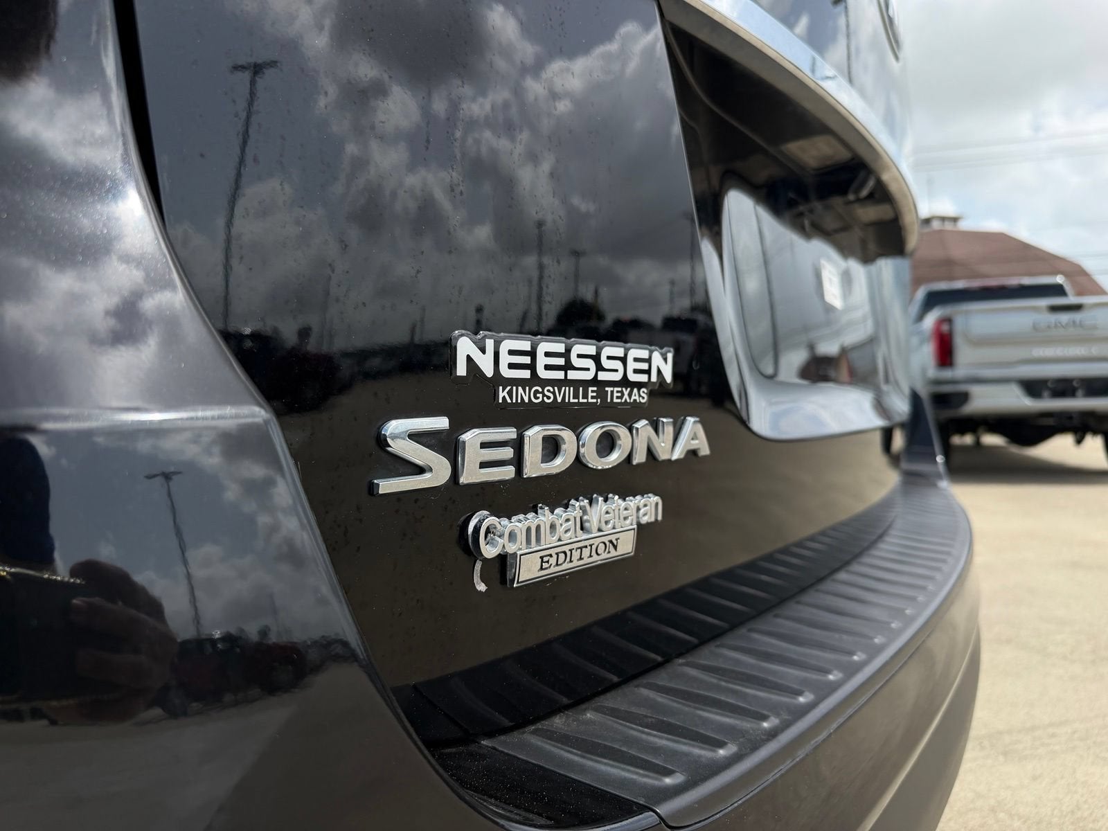 2021 Kia Sedona LX