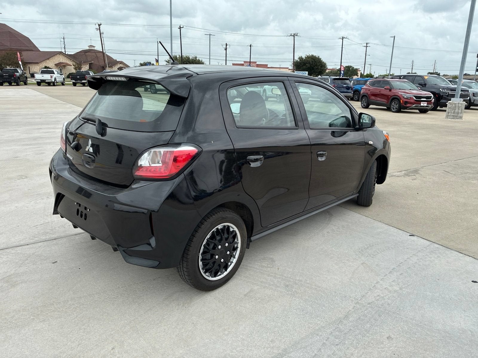 2024 Mitsubishi Mirage ES