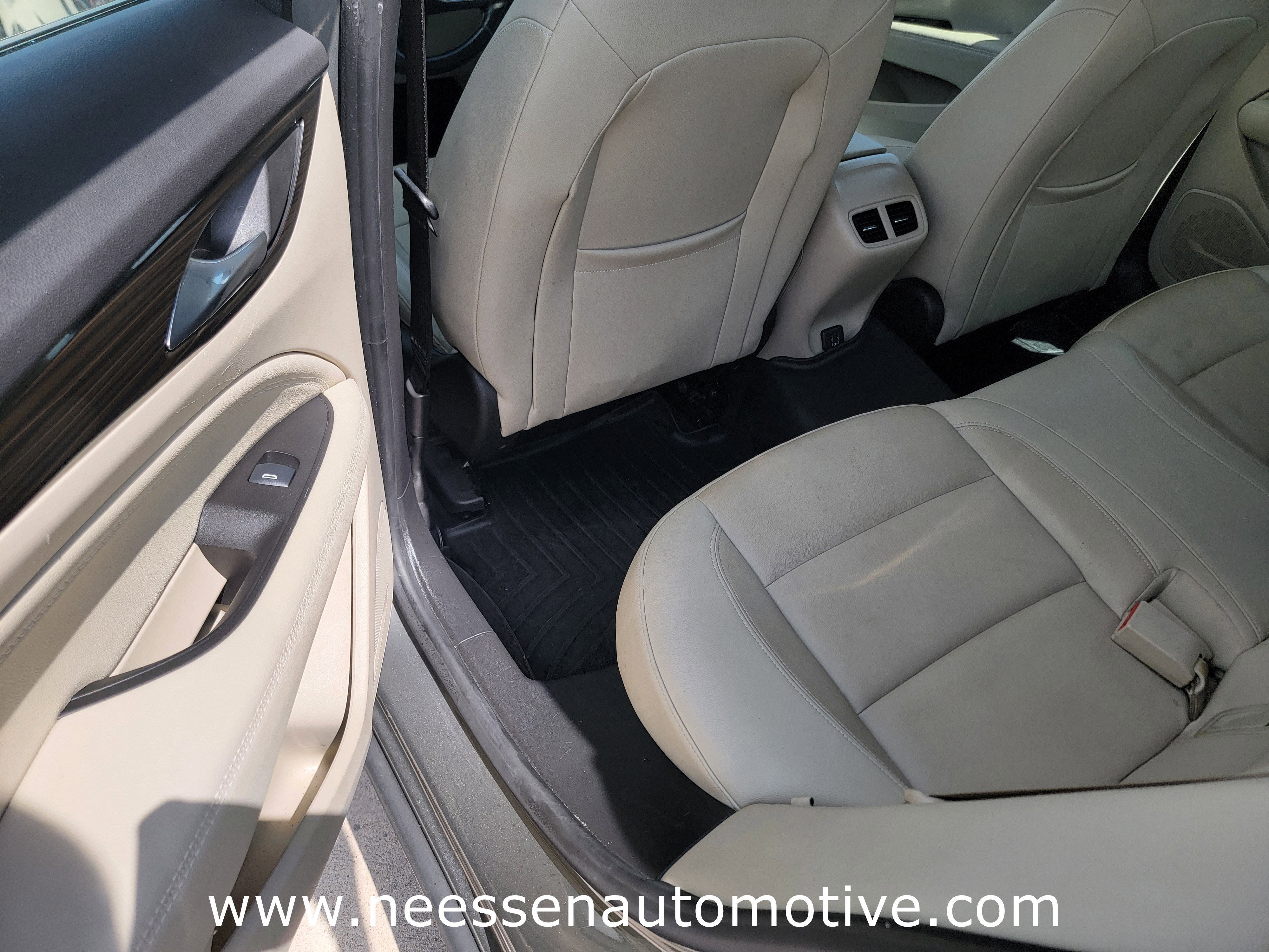 2018 Buick Regal Sportback Essence