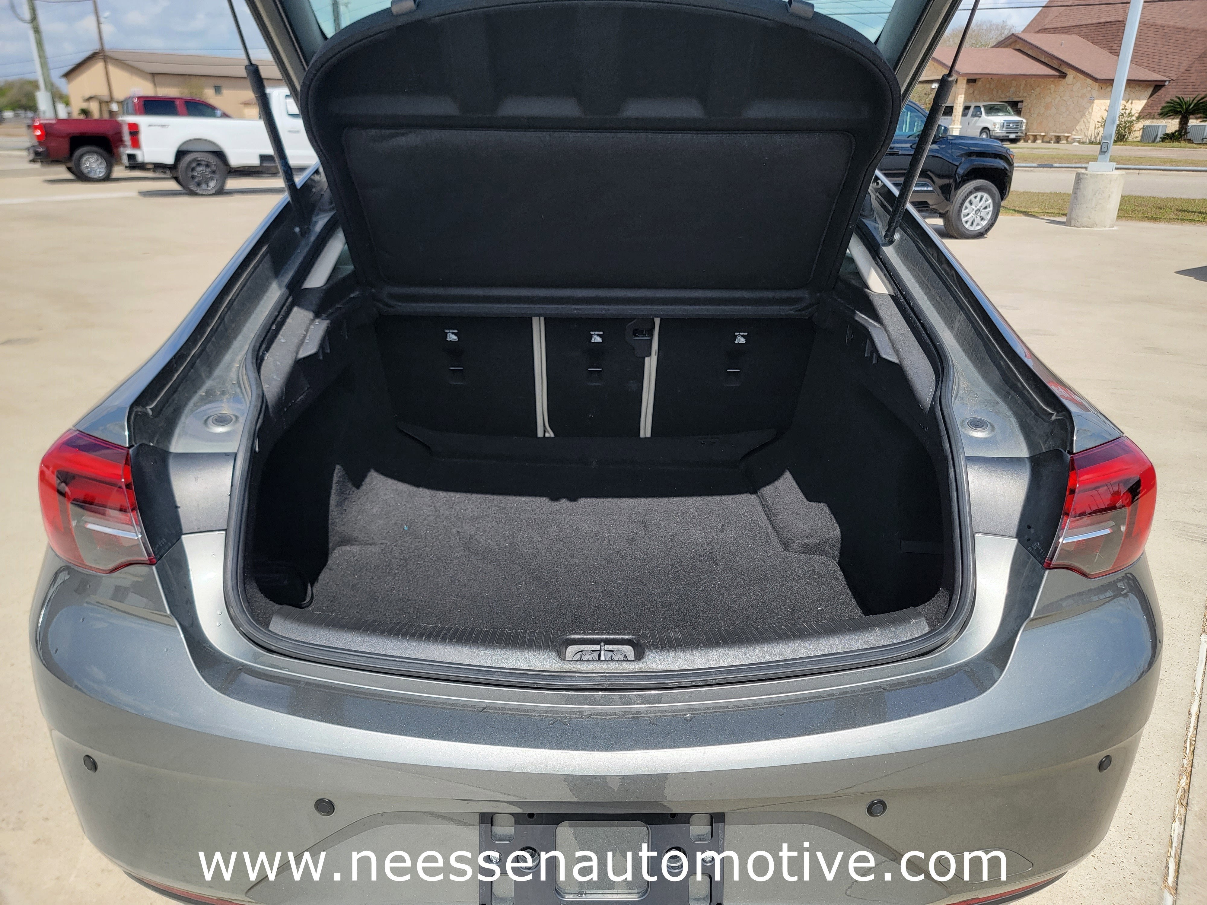 2018 Buick Regal Sportback Essence