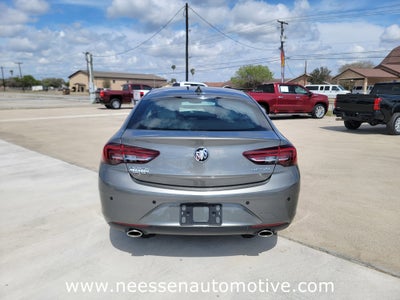 2018 Buick Regal Sportback Essence